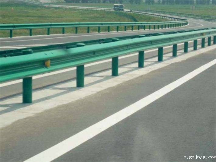 高速公路护栏板