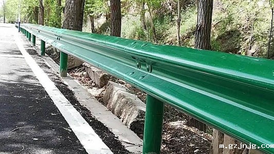 高速公路护栏板安装步骤